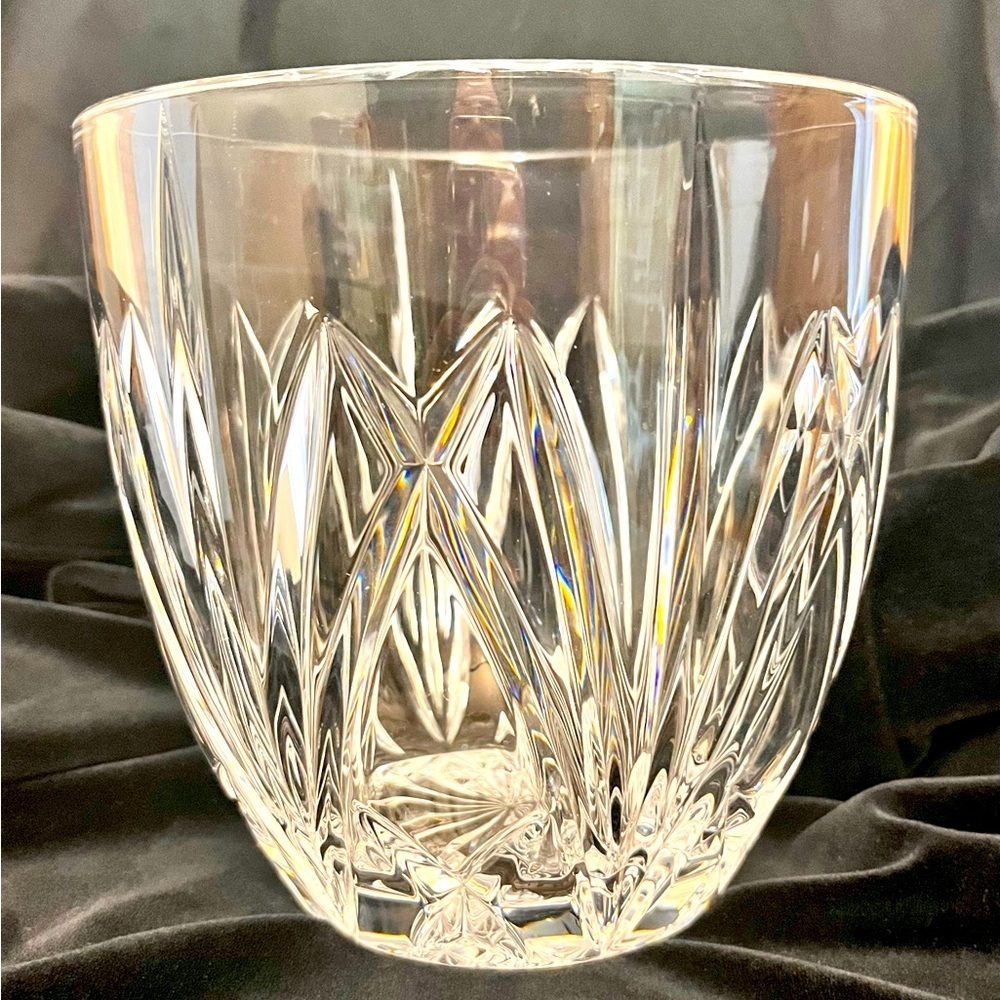 Marquis by Waterford Brookside Cut Crystal Barware Ice Bucket Serving Center Bow